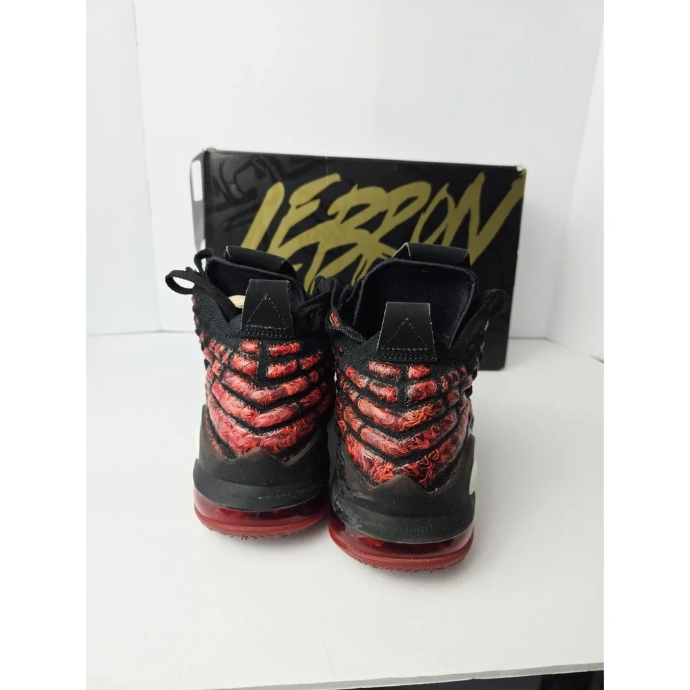 Nike Lebron XVII‎ GS  6 youth black red